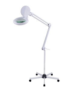 Põrandaalusel luubiga lamp,...